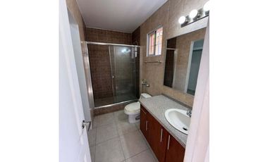 Altos de Panamá, Villas de Vizcaya, casa alquiler