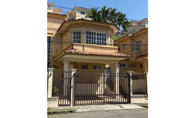 Altos de Panamá, Villas de Vizcaya, casa alquiler