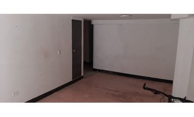 LOCAL CALASANZ CERCA INSTITUTO FERRINI