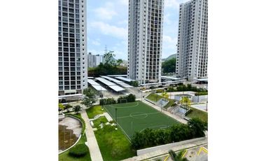 Apartamento en Venta en Dorado Lake, PH ROKAS excelentes condiciones