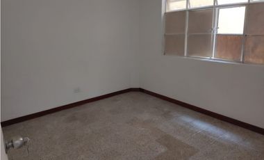 LOCAL COMERCIAL SECTOR CALASANZ CERCA MERCADOS MADRID