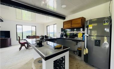 Se vende casa nueva en San Roque, Antioquia