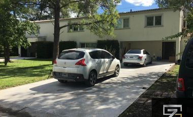 Casa en alquiler en Saint Thomas Este/ Oeste