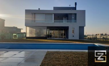 Casa en venta  Terralagos Canning