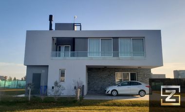 Casa en venta  Terralagos Canning
