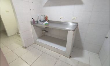 LOCAL SECTOR FRANCISCO A. ZEA CERCA HOSPITAL LA MARA