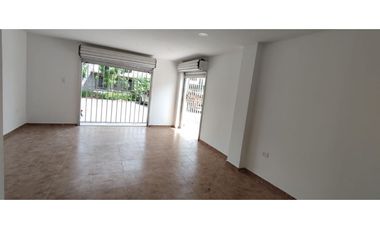 SE ARRIENDA CASA UNIFAMILAR CON LOCAL EN EL LAGUITO - TULUA