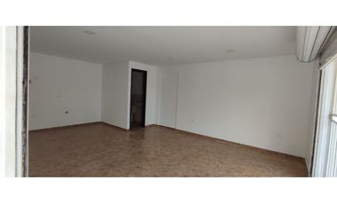 SE ARRIENDA CASA UNIFAMILAR CON LOCAL EN EL LAGUITO - TULUA