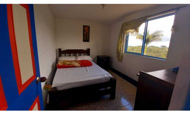 Finca chalet con vista y piscina para la venta a 8 km de filandia