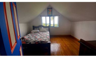 Finca chalet con vista y piscina para la venta a 8 km de filandia