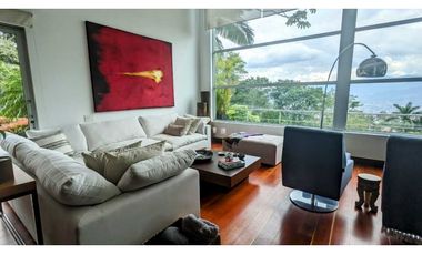 ☘CASA CON ESPECTACULAR VISTA EN EL POBLADO