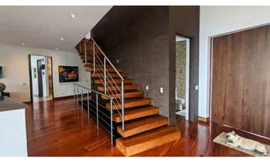 ☘CASA CON ESPECTACULAR VISTA EN EL POBLADO