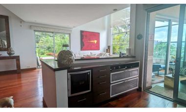 ☘CASA CON ESPECTACULAR VISTA EN EL POBLADO