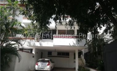 Venta de Casa en Obarrio 24-3361