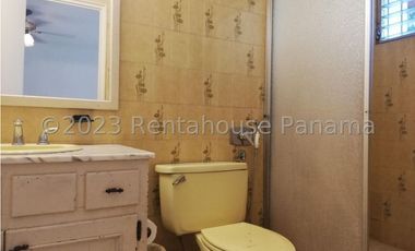 Venta de Casa en Obarrio 24-3361