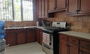 Venta de Casa en Obarrio 24-3361