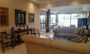 Venta de Casa en Obarrio 24-3361