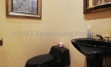 Venta de Casa en Obarrio 24-3361