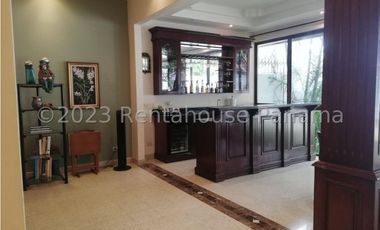 Venta de Casa en Obarrio 24-3361