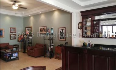 Venta de Casa en Obarrio 24-3361