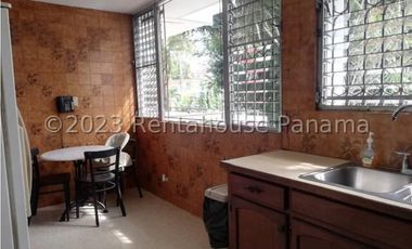 Venta de Casa en Obarrio 24-3361