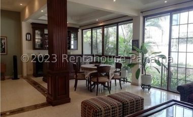 Venta de Casa en Obarrio 24-3361