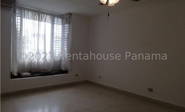 Venta de Casa en Obarrio 24-3361