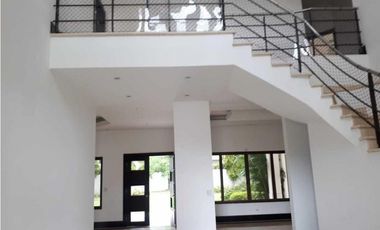 Venta de Casa en Costa del Este  20-2399