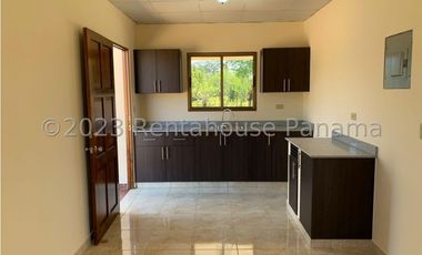 SE VENDE CASA EN HERRERA