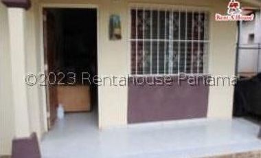 SE VENDE CASA EN LAS CUMBRES