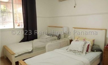 Alquiler de Casa en Brisas del Golf 24-4784