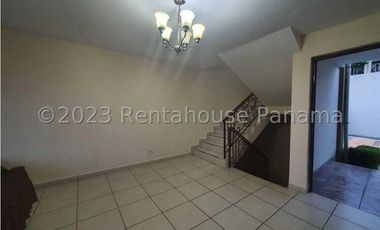 Alquiler de Casa en Brisas del Golf 24-4462