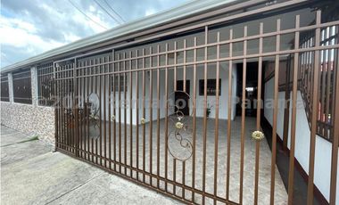 Venta de Casa en Chanis