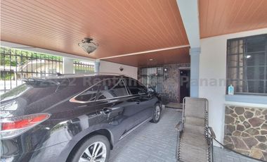 Venta de Casa en Campo Limberg
