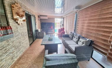 Venta de Casa en Campo Limberg