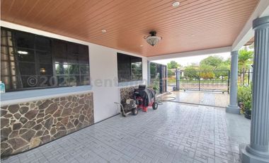 Venta de Casa en Campo Limberg