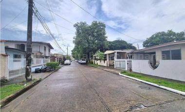 Venta de Casa en Campo Limberg