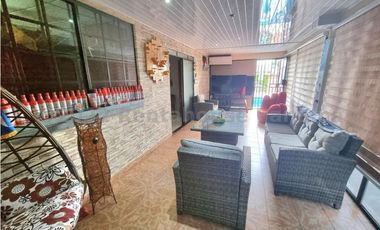 Venta de Casa en Campo Limberg