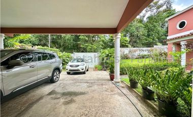 Venta de Casa en Las Cumbres