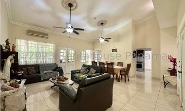 Venta de Casa en Las Cumbres