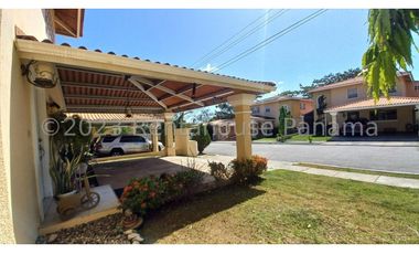 Venta de Casa en Brisas del Golf