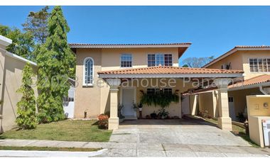 Venta de Casa en Brisas del Golf