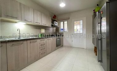 Venta de Casa en Versalles