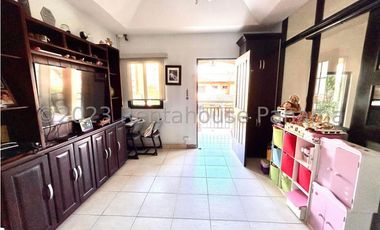 Venta de Casa en Versalles