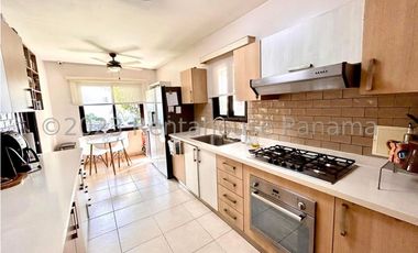 Venta de Casa en Versalles