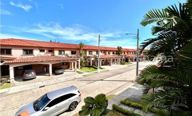 Venta de Casa en Versalles