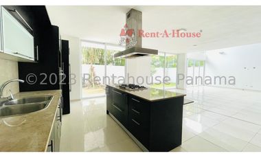 Venta de Casa en Costa Sur