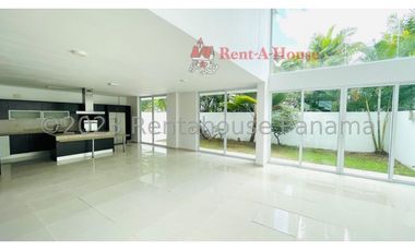 Venta de Casa en Costa Sur
