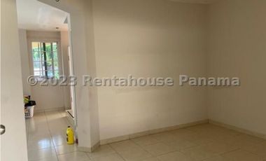 Venta de Casa en Villa Lucre