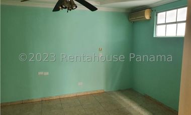 Venta de Casa en Campo Limberg